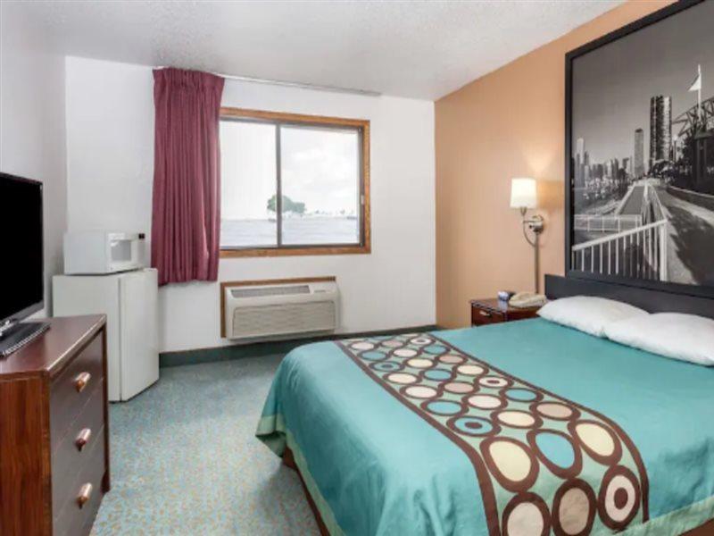 Super 8 By Wyndham Bourbonnais/Kankakee Area Exterior foto