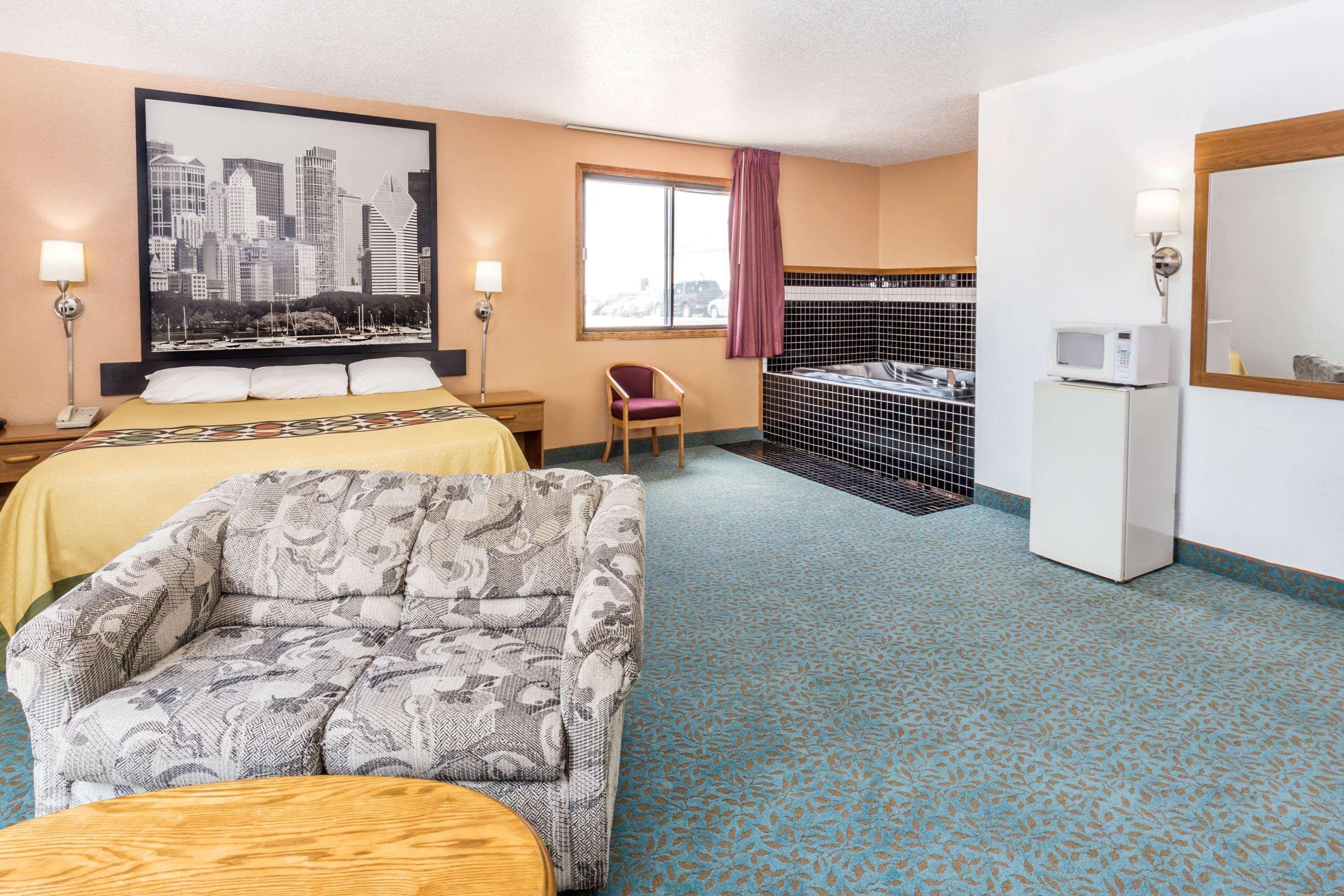 Super 8 By Wyndham Bourbonnais/Kankakee Area Exterior foto